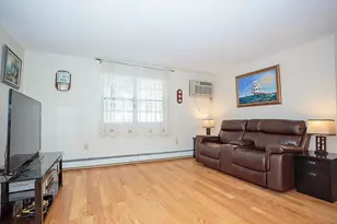 305 Pine St, Lowell, MA 01851 - Photo 8