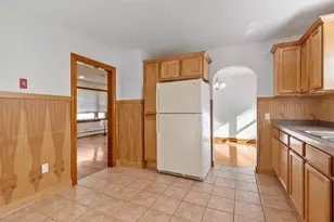 29 Elizabeth St, Gardner, MA 01440 - Photo 6