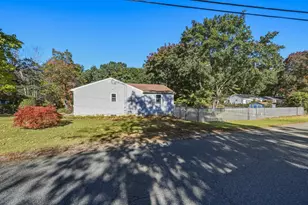 91 Batchelor St, Granby, MA 01033 - Photo 38