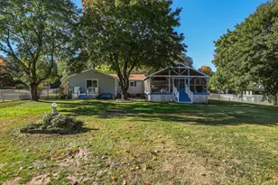 91 Batchelor St, Granby, MA 01033 - Photo 32