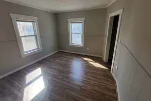 179 University Ave, Lowell, MA 01854 - Photo 8