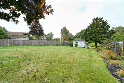 318 Essex St, Whitman, MA 02382 - Photo 36