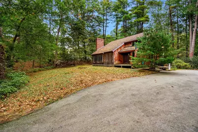519 Essex St, Hamilton, MA 01982 - Photo 2