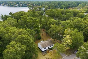 95 Mayflower Ln, Wareham, MA 02571 - Photo 4
