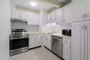 5 Linda Ln, Boston, MA 02125 - Photo 10