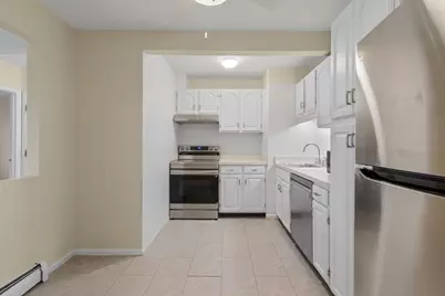 5 Linda Ln #4-4, Boston, MA 02125 - Photo 8
