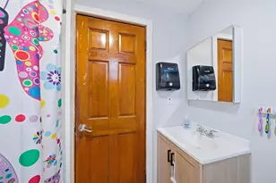 100 Nightingale, Boston, MA 02124 - Photo 10
