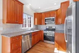 25 Hastings Ave, Waltham, MA 02453 - Photo 6