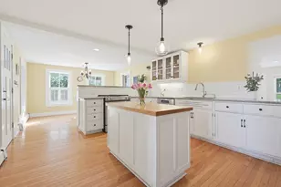 423 South St, Holliston, MA 01746 - Photo 6