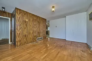 41 Henry St, Malden, MA 02148 - Photo 8