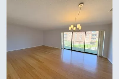 1002 Paradise Rd #3R, Swampscott, MA 01907 - Photo 6