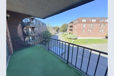 1002 Paradise Rd #3R, Swampscott, MA 01907 - Photo 26