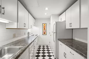 21 Linden St, Quincy, MA 02170 - Photo 16