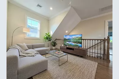 152 Washington St #3, Boston, MA 02135 - Photo 2