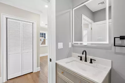 152 Washington St #3, Boston, MA 02135 - Photo 8