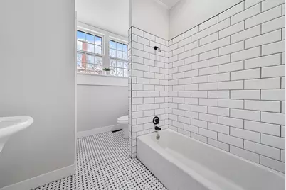 68 Pleasant St #2, Newburyport, MA 01950 - Photo 8