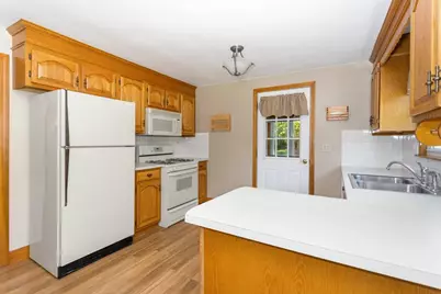 590 Pond St, Franklin, MA 02038 - Photo 16