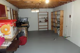 76 Hillview Rd, Holyoke, MA 01040 - Photo 24