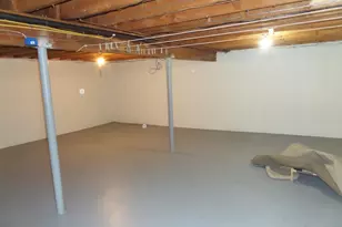 76 Hillview Rd, Holyoke, MA 01040 - Photo 22
