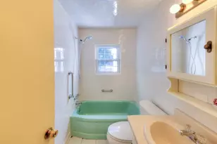 24 Knowles Rd, Worcester, MA 01602 - Photo 20