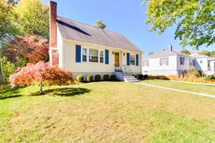 24 Knowles Rd, Worcester, MA 01602 - Photo 2