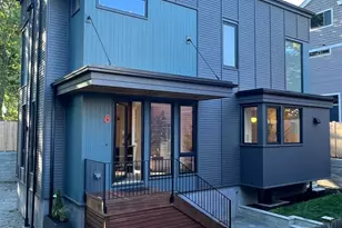 8 Holworthy Terrace, Cambridge, MA 02138 - Photo 1