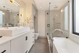 8 Holworthy Terrace, Cambridge, MA 02138 - Photo 14