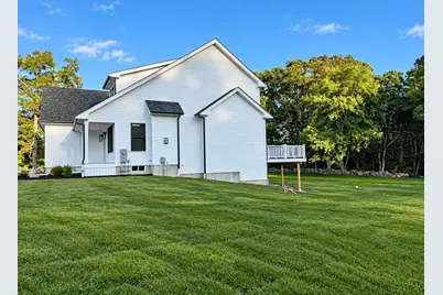 45 Marcotte Driveq, Westport, MA 02790 - Photo 2