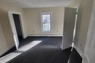 67 5th St, Lowell, MA 01850 - Photo 4