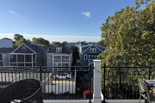 579 E 8th St, Boston, MA 02127 - Photo 22
