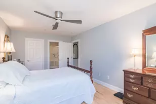 25 Greenleaves Dr, Amherst, MA 01002 - Photo 10