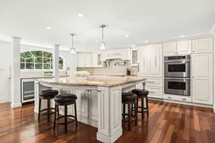 21 Amberwood Dr, Winchester, MA 01890 - Photo 4
