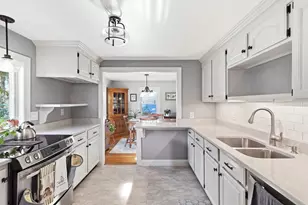 100 Academy Ave, Weymouth, MA 02188 - Photo 4