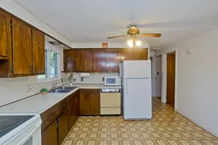 68 Talmadge Dr, Springfield, MA 01118 - Photo 8