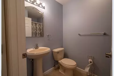 34 Burnham Rd #402, Methuen, MA 01844 - Photo 4