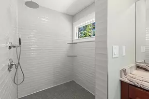 10 Lantern Rd, Framingham, MA 01702 - Photo 20