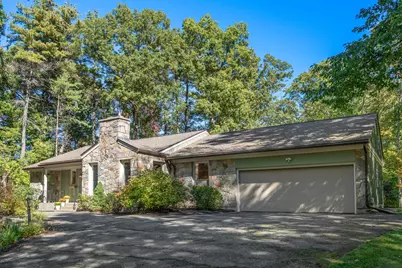 10 Lantern Rd, Framingham, MA 01702 - Photo 1