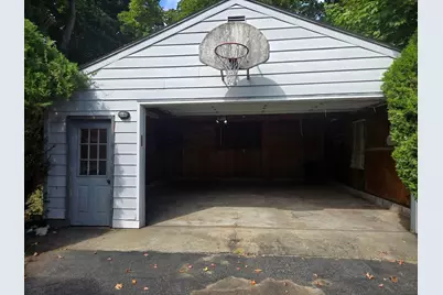 9 Shore St, Taunton, MA 02780 - Photo 4