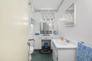 109 Barre St, Fall River, MA 02723 - Photo 16