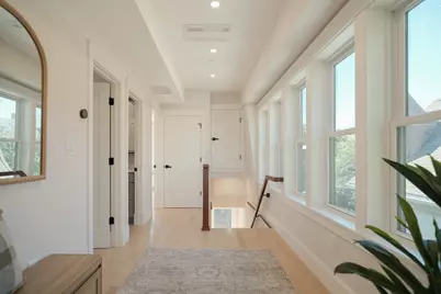 43 Boston St #C, Somerville, MA 02143 - Photo 4