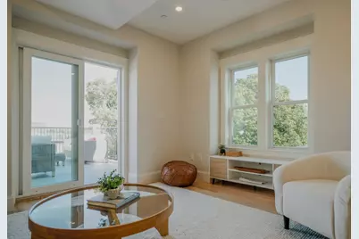 43 Boston St #C, Somerville, MA 02143 - Photo 6