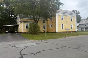 25 Pleasant St, Greenfield, MA 01301 - Photo 4