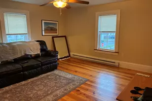 25 Pleasant St, Greenfield, MA 01301 - Photo 18