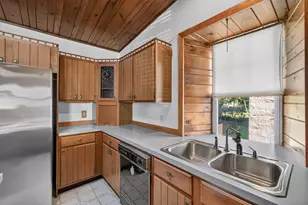 1478 Locust St, Fall River, MA 02723 - Photo 24