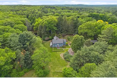 19 Wilsondale St, Dover, MA 02030 - Photo 2