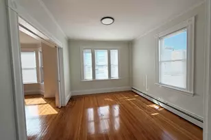 11 Warren St, Peabody, MA 01960 - Photo 10