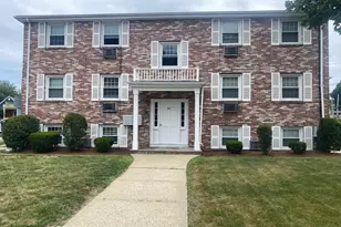 100 Lynde St, Melrose, MA 02176 - Photo 1