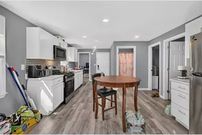 89 Third St, Lowell, MA 01850 - Photo 32