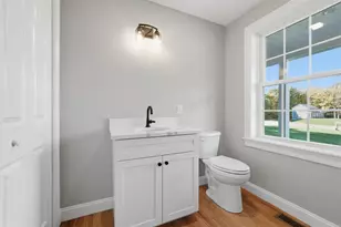 126 Townsend Harbor Rd, Lunenburg, MA 01462 - Photo 16