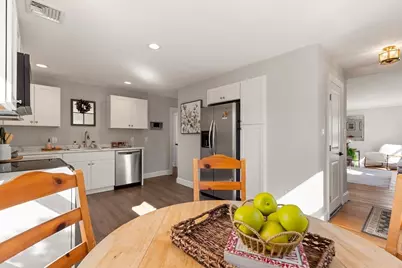 2 Minot St, Wakefield, MA 01880 - Photo 8